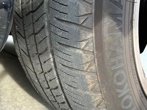 Used 2005 Mercedes-Benz E 320 CDI Sedan image 15