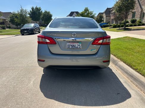 Used 2013 Nissan Sentra SV w/ Premium Pkg FWD image 8
