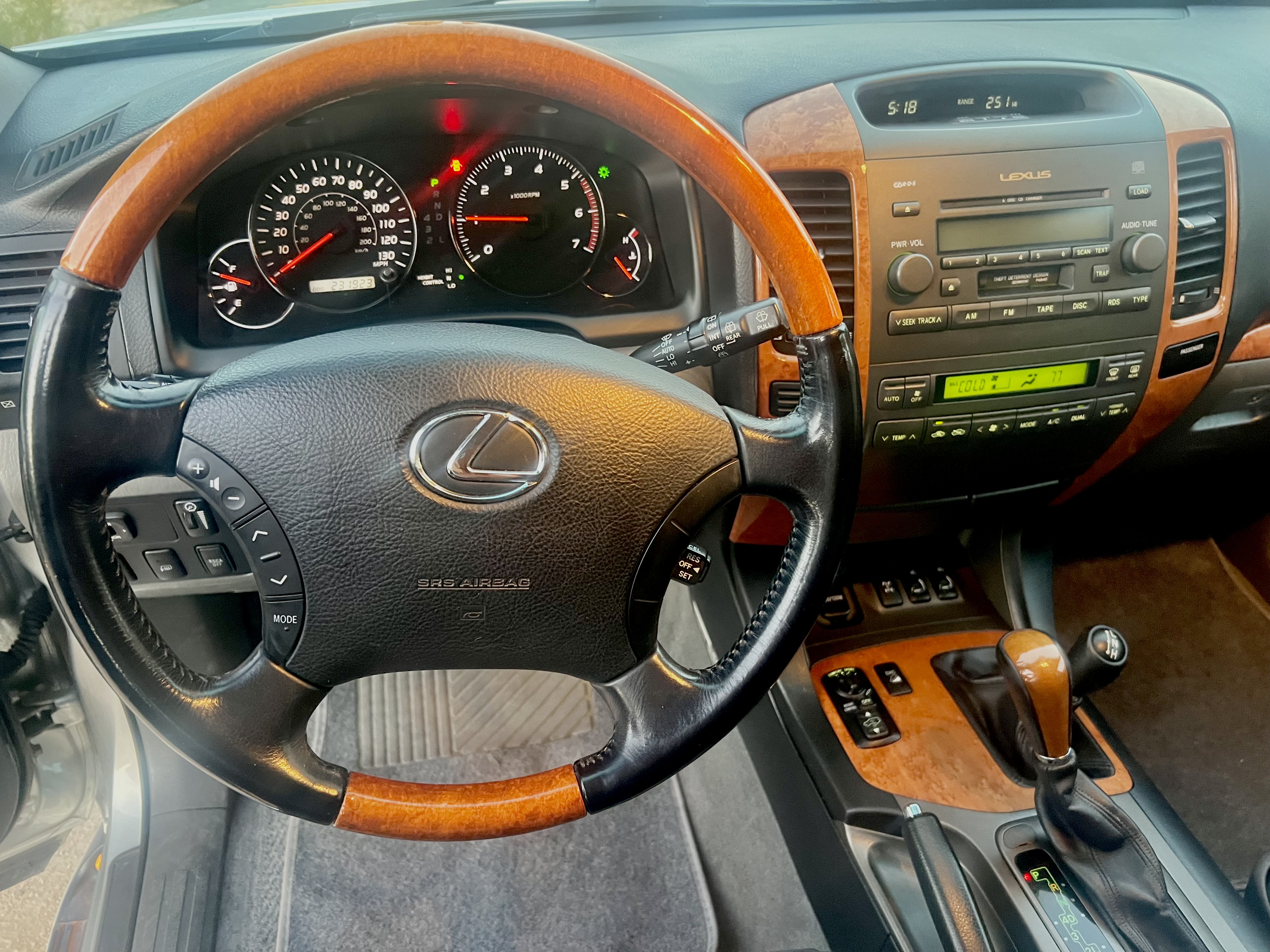 Used 2004 Lexus GX 470 AWD/4WD image 11
