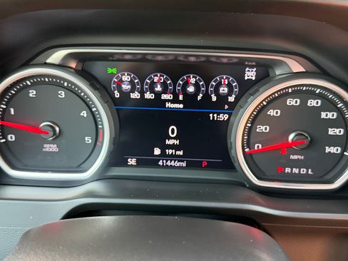 Used 2022 Chevrolet Silverado 2500 LT w/ Convenience Package AWD/4WD image 10