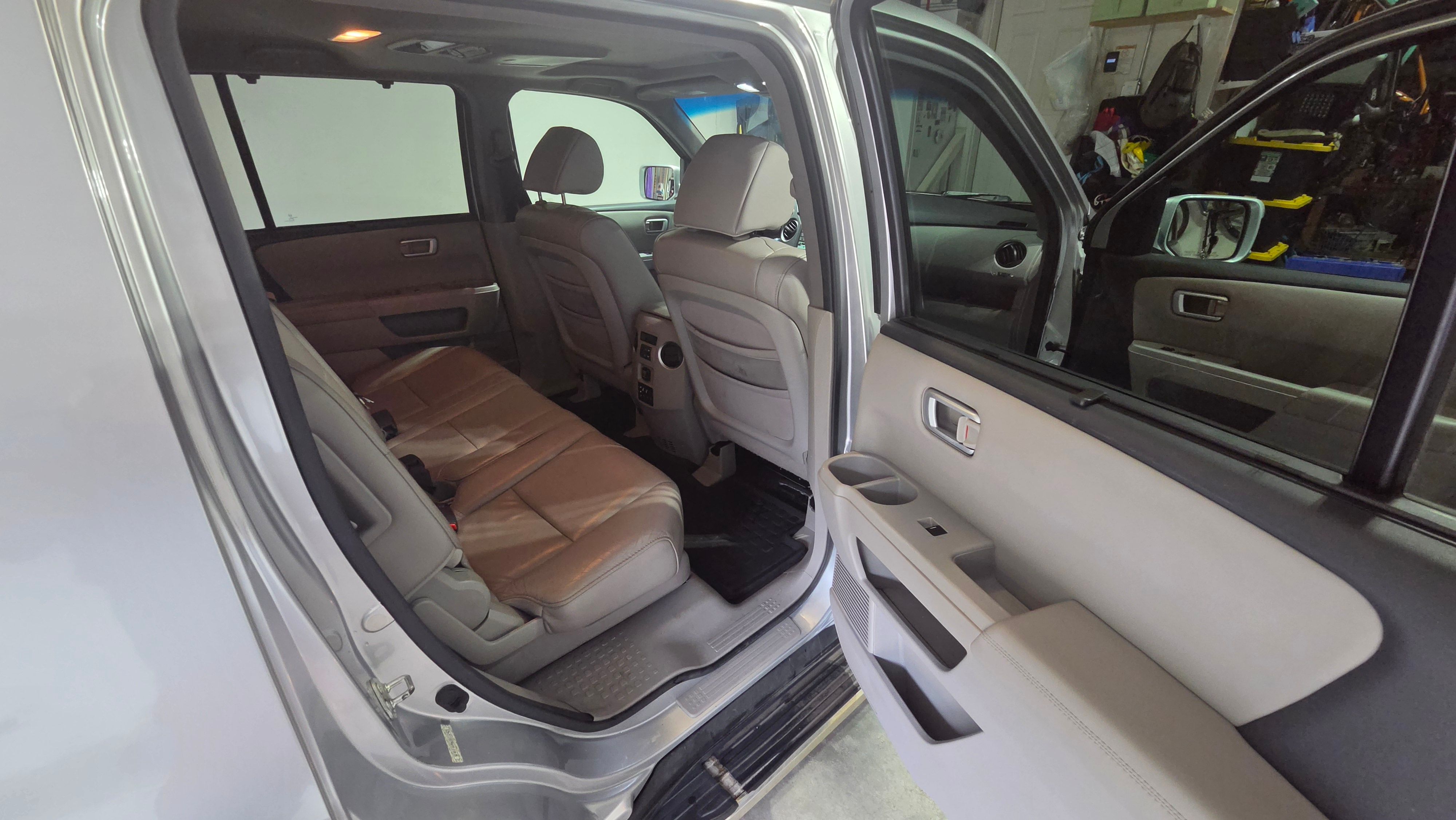 Used 2011 Honda Pilot Touring image 11
