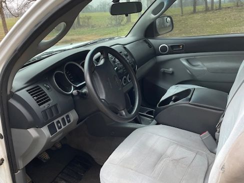 Used 2009 Toyota Tacoma 2WD Regular Cab image 8