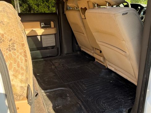 Used 2013 Ford F150 XLT w/ XLT Chrome Pkg image 9