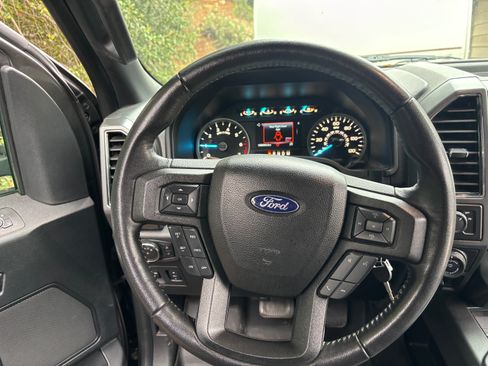 Used 2018 Ford F150 XLT w/ Equipment Group 302A Luxury RWD image 11