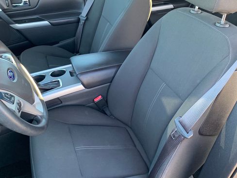 Used 2013 Ford Edge SE image 14
