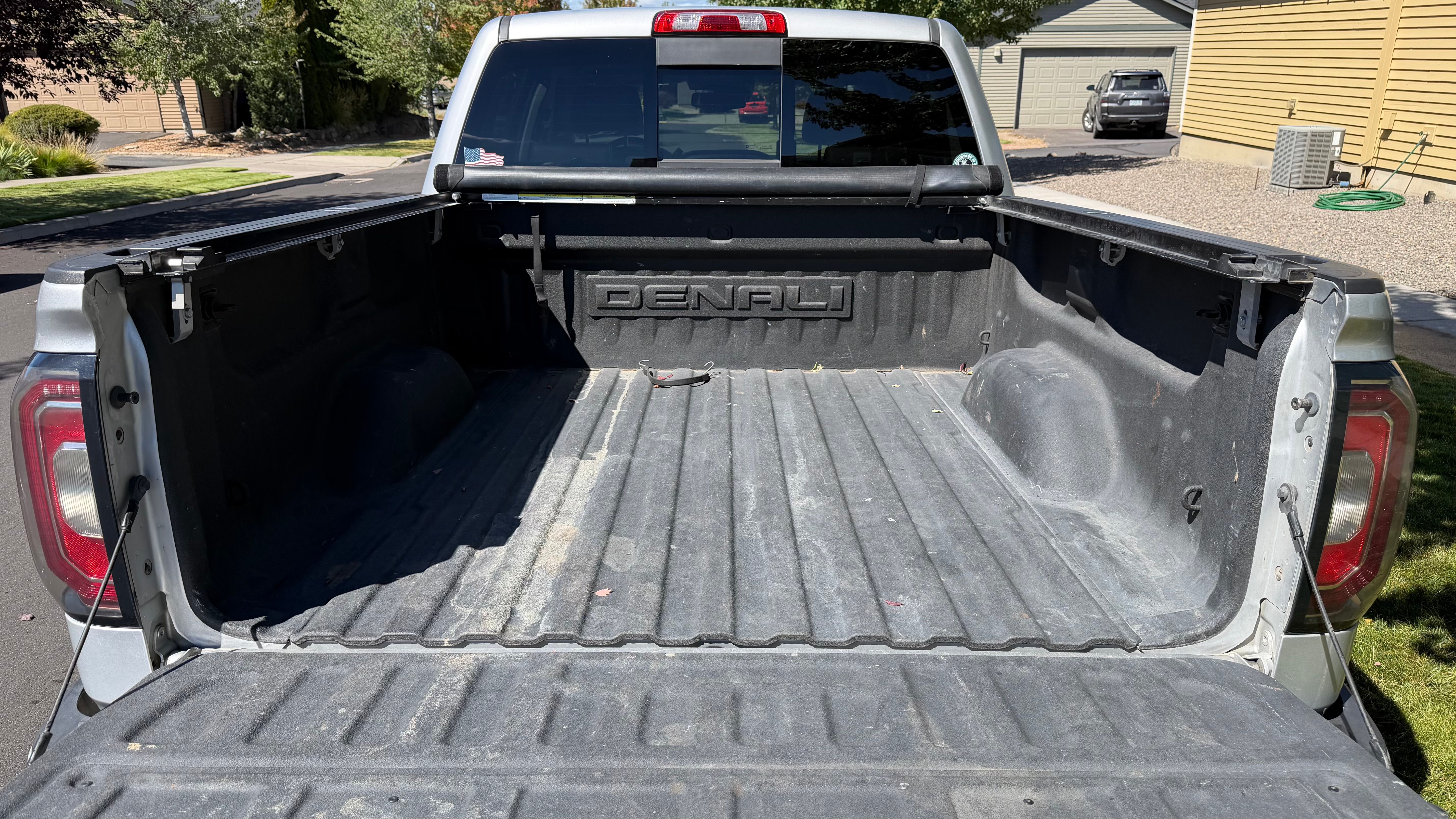 Used 2017 GMC Sierra 1500 Denali AWD/4WD image 6