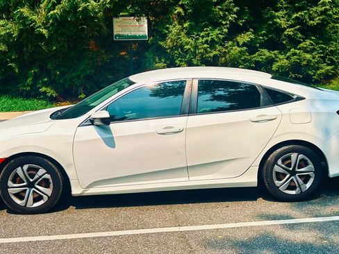 Used 2016 Honda Civic LX image 5