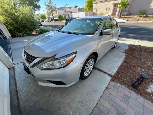 Used 2016 Nissan Altima 2.5 S w/ Power Driver Seat Package image 1