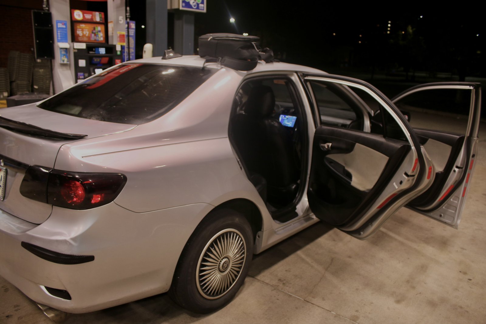 Used 2011 Toyota Corolla LE FWD image 20