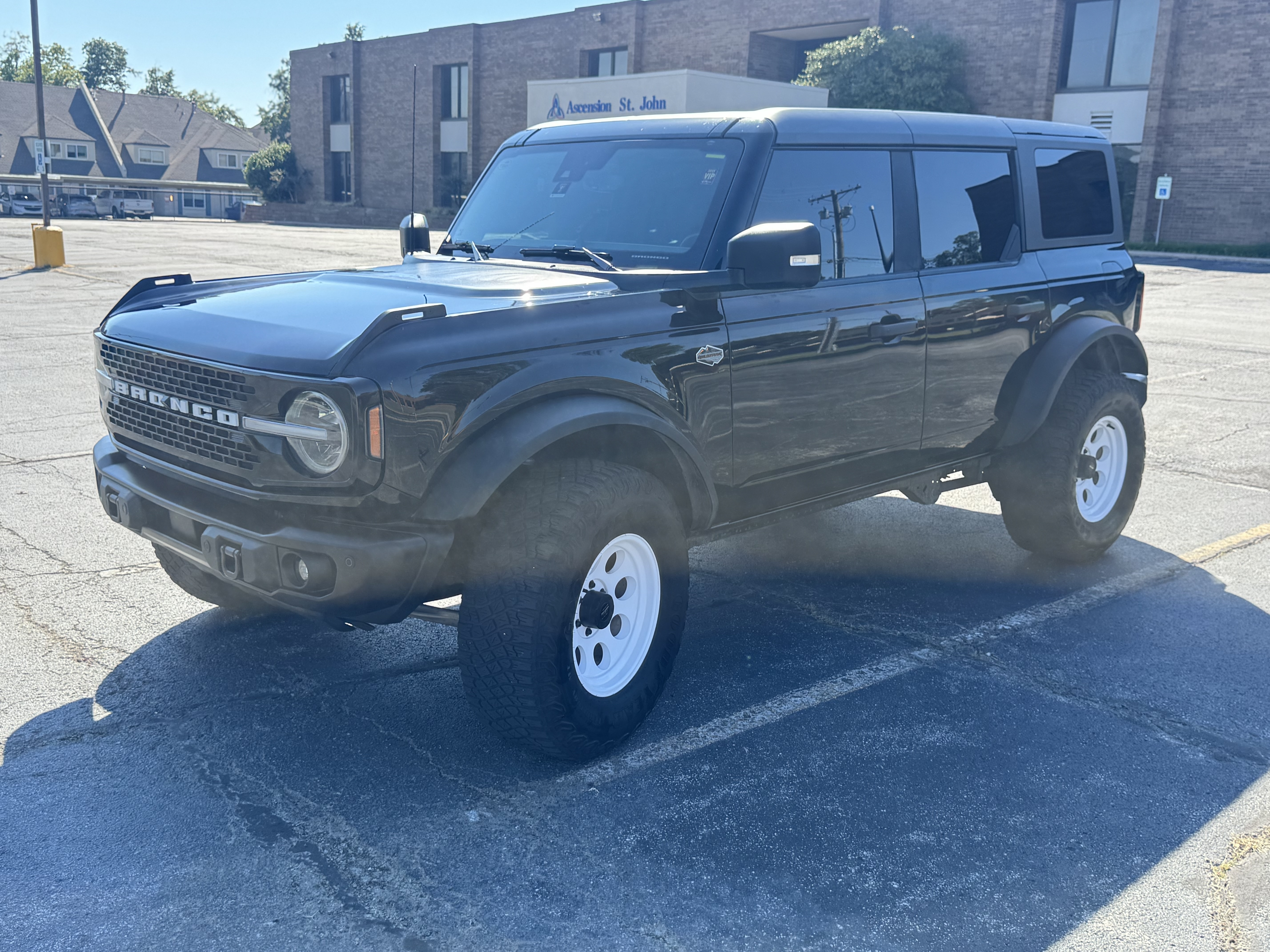 Used 2023 Ford Bronco Wildtrak AWD/4WD image 4