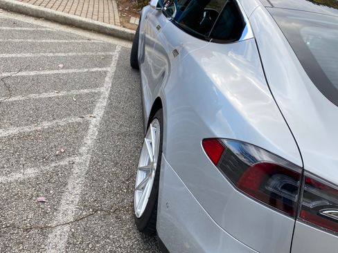 Used 2014 Tesla Model S P85D image 4