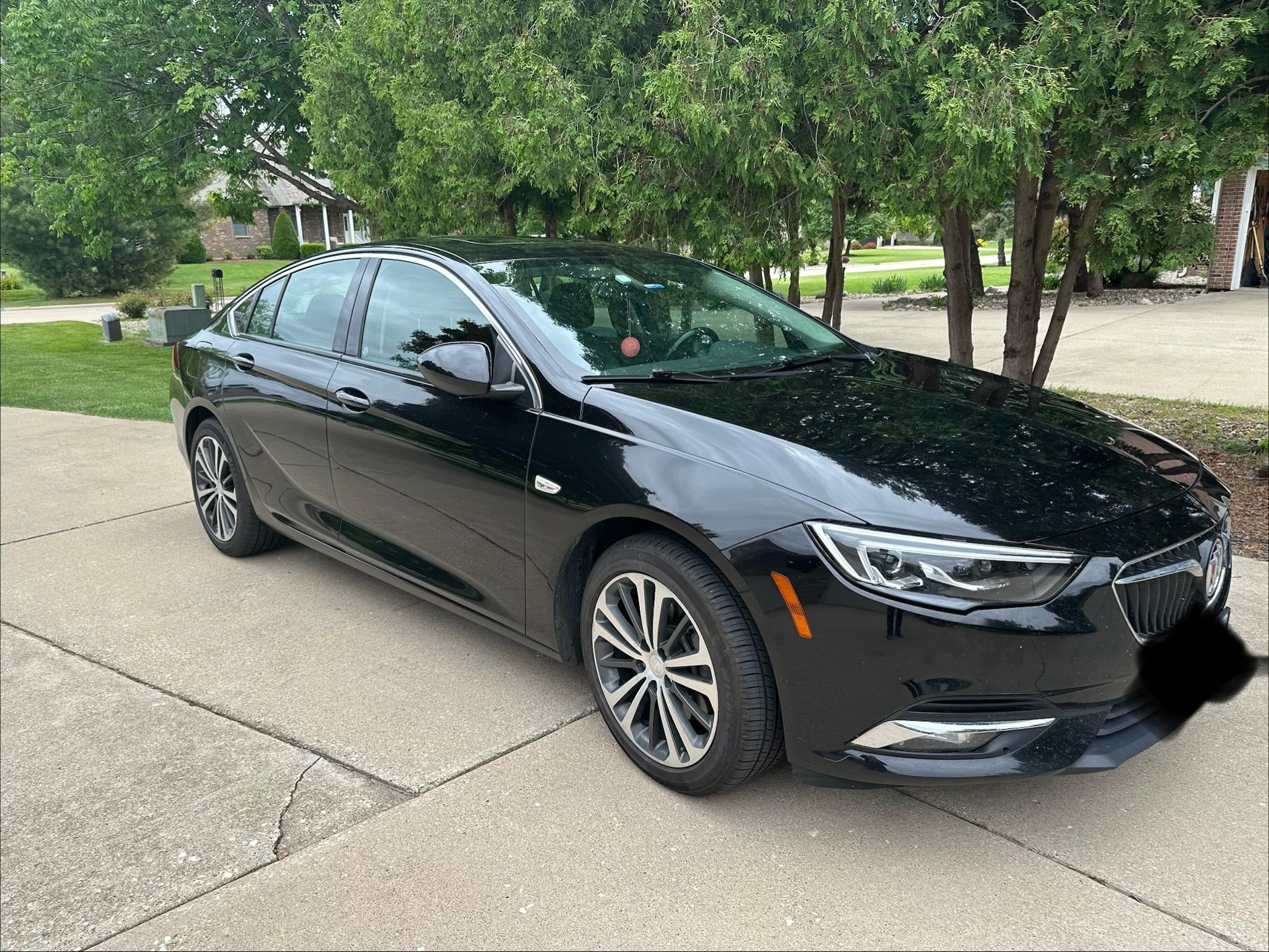 Used 2018 Buick Regal Essence w/ Driver Confidence Package #1 AWD/4WD image 9