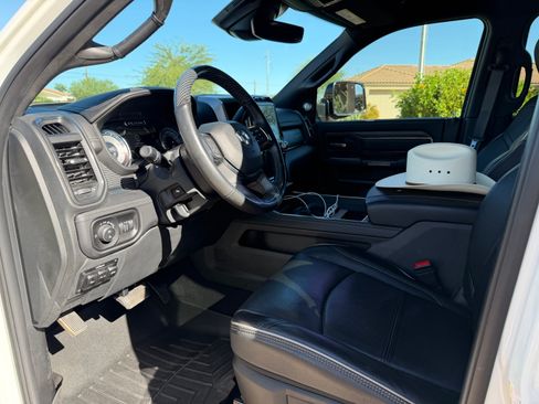 Used 2020 RAM 3500 Limited image 13