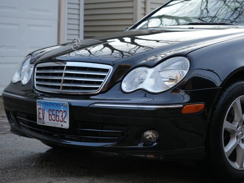 Used 2007 Mercedes-Benz C 280 4MATIC Sedan image 2
