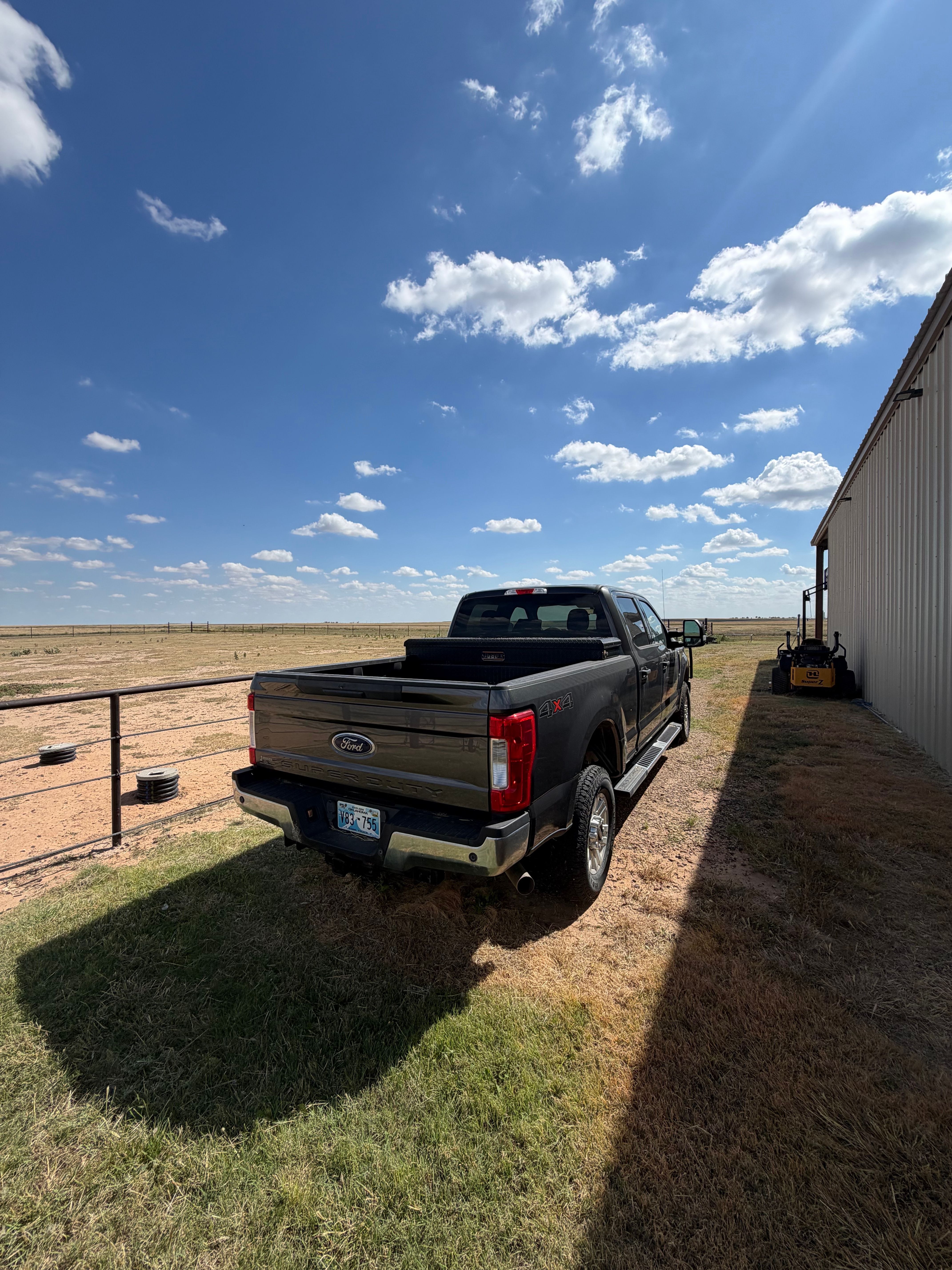 Used 2019 Ford F250 XLT w/ XLT Value Package AWD/4WD image 4