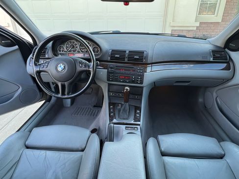 Used 2003 BMW 330xi Sedan image 27