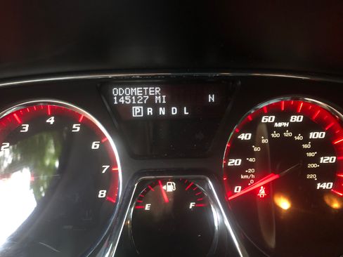 Used 2013 GMC Acadia SLT image 1