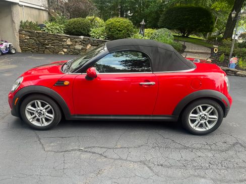 Used 2014 MINI Cooper Roadster FWD image 5