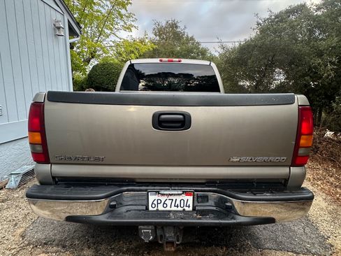 Used 2001 Chevrolet Silverado 2500 LT w/ Off-Road Skid Plate Pkg image 5