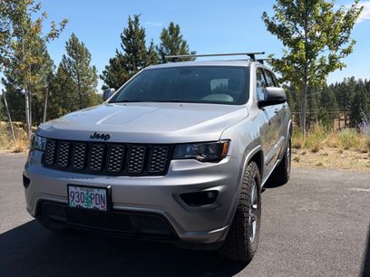 Used 2019 Jeep Grand Cherokee Altitude