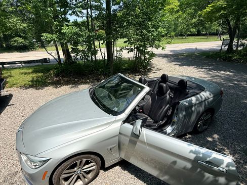 Used 2016 BMW 428i xDrive Convertible AWD/4WD image 10