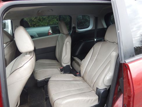 Used 2014 MAZDA MAZDA5 Grand Touring image 10