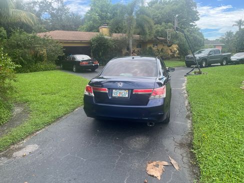 Used 2012 Honda Accord EX-L image 4