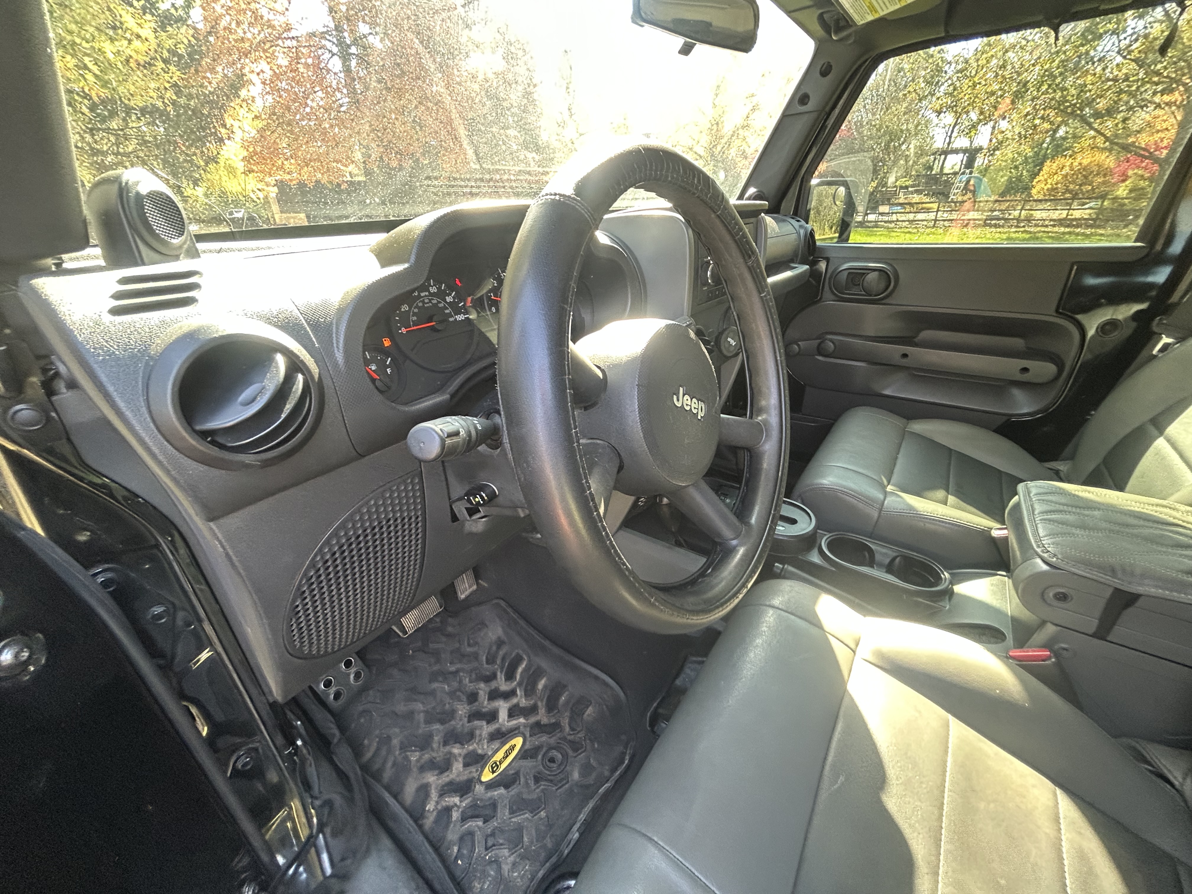 Used 2009 Jeep Wrangler X AWD/4WD image 14