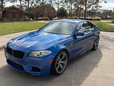 Used 2013 BMW M5 image 19