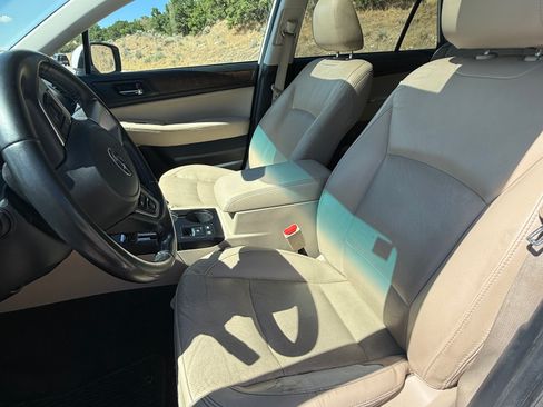 Used 2015 Subaru Outback 2.5i Limited AWD/4WD image 5