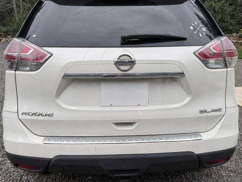 Used 2015 Nissan Rogue SL w/ SL Premium Package image 5