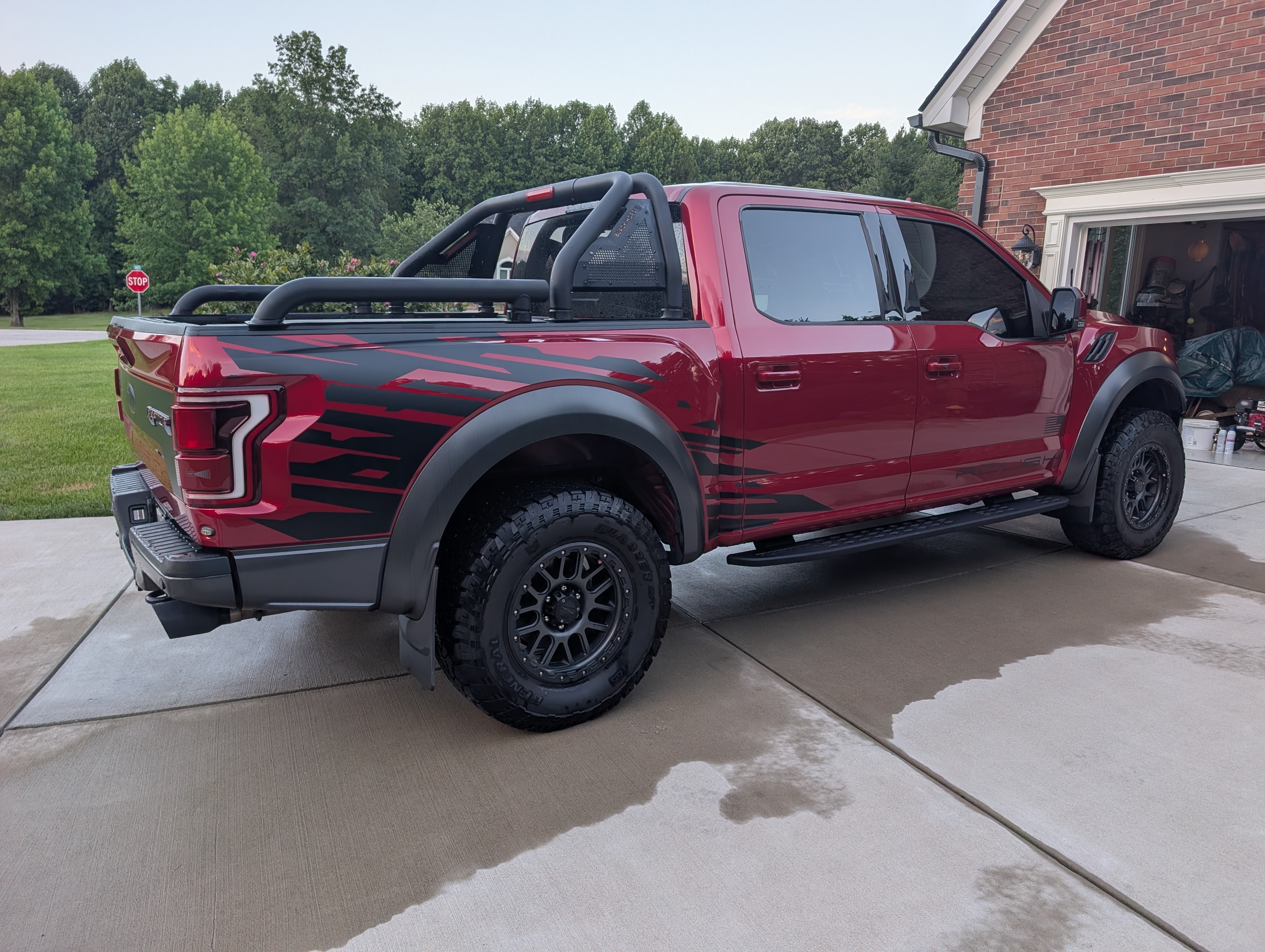 Used 2020 Ford F150 Raptor w/ Equipment Group 802A Luxury AWD/4WD image 8
