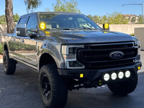 Used 2021 Ford F250 Platinum w/ FX4 Off-Road Package image 8