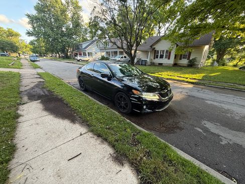 Used 2013 Honda Accord EX-L image 2