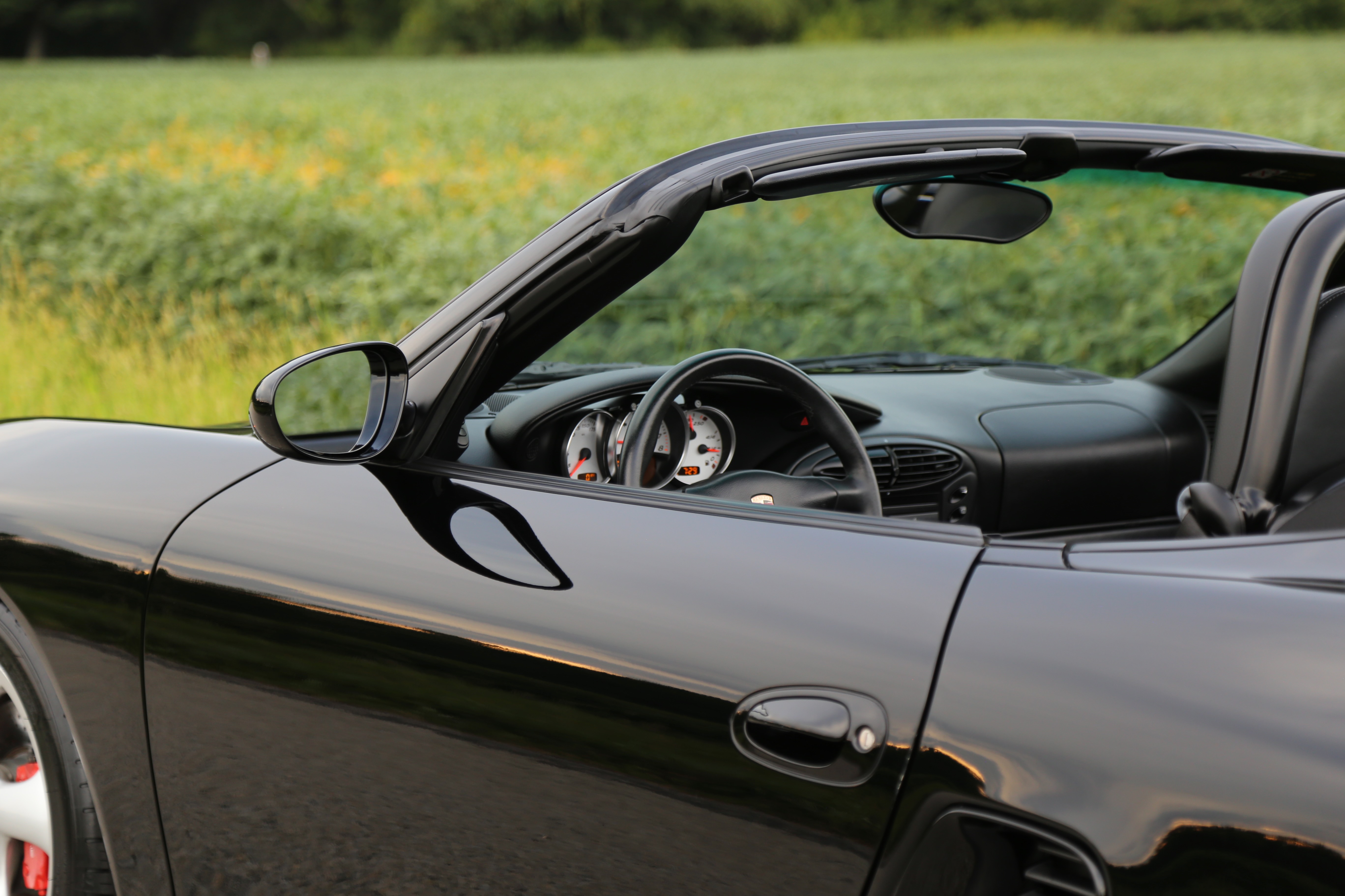 Used 2002 Porsche Boxster S RWD image 17