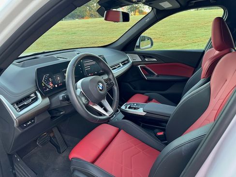 Used 2023 BMW X1 xDrive28i w/ Premium Package AWD/4WD image 14