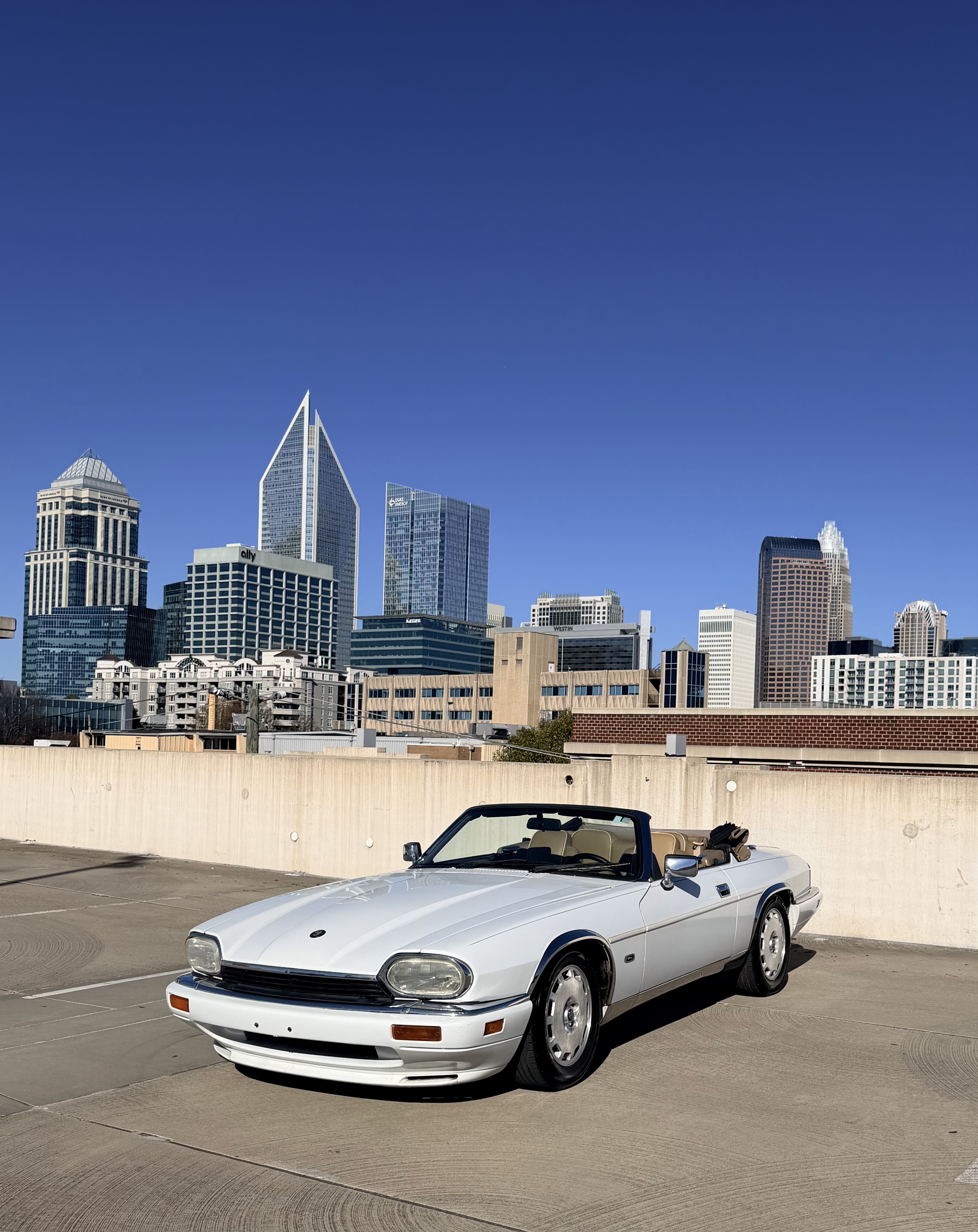 Used 1996 Jaguar XJS 4.0 Convertible RWD image 1