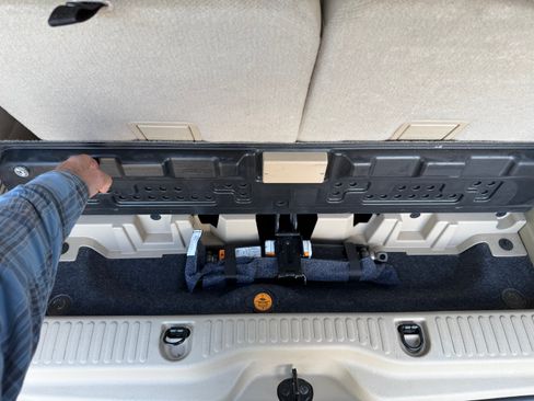 Used 2006 Ford Explorer XLT RWD image 31