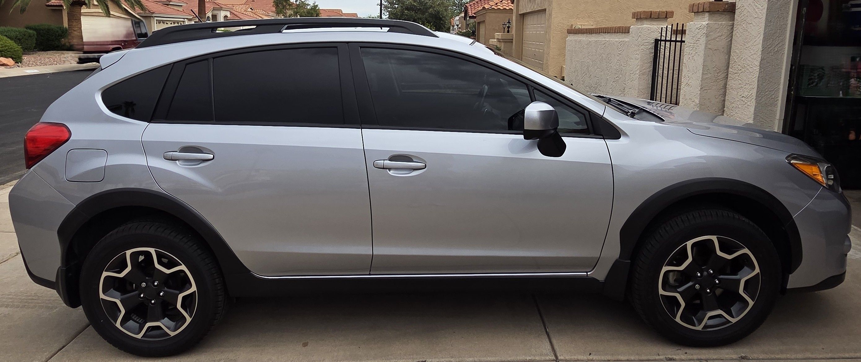 Used 2013 Subaru Crosstrek 2.0i Limited w/ Popular Pkg 2 AWD/4WD image 12
