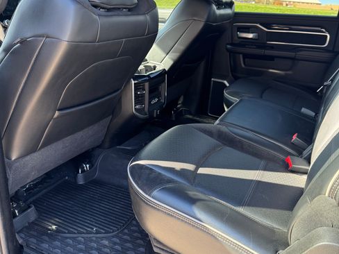 Used 2019 RAM 2500 Laramie image 18