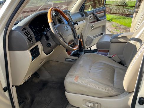 Used 2005 Lexus LX 470 4WD image 17