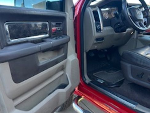 Used 2012 RAM 3500 Laramie Longhorn w/ Max Tow Pkg image 8