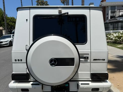 Used 2015 Mercedes-Benz G 63 AMG 4MATIC image 4