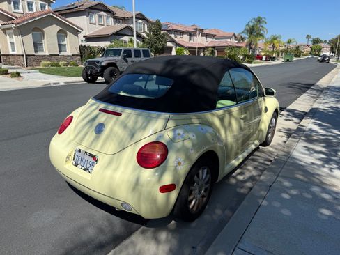 Used 2004 Volkswagen Beetle GLS image 9