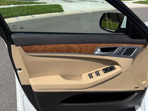 Used 2015 Hyundai Genesis 3.8 w/ Option Group 04 image 22