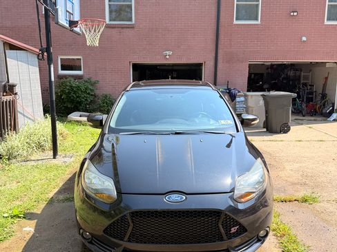 Used 2013 Ford Focus ST FWD image 5