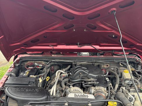 Used 2012 Jeep Wrangler Rubicon w/ Dual Top Group image 5