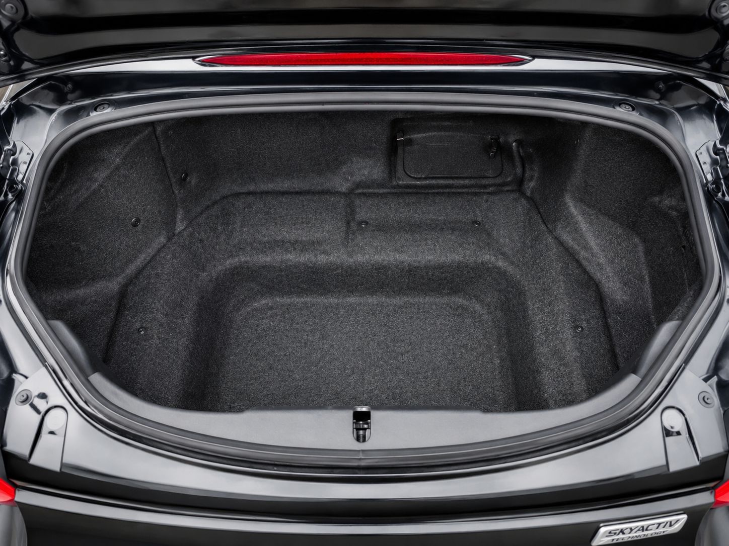 Used 2016 MAZDA MX-5 Miata Sport RWD image 9