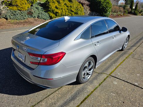 Used 2018 Honda Accord EX-L image 6