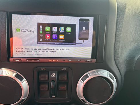 Used 2014 Jeep Wrangler Unlimited Rubicon w/ Max Tow Package image 14